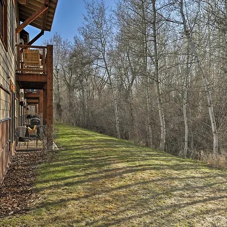 Cozy Driggs Condo With Hot Tub And Ski Shuttle Service
